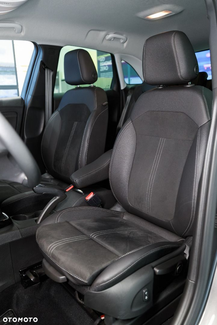 Opel Crossland - 24