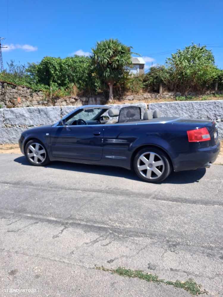 Audi A4 Cabrio 2.4 - 1
