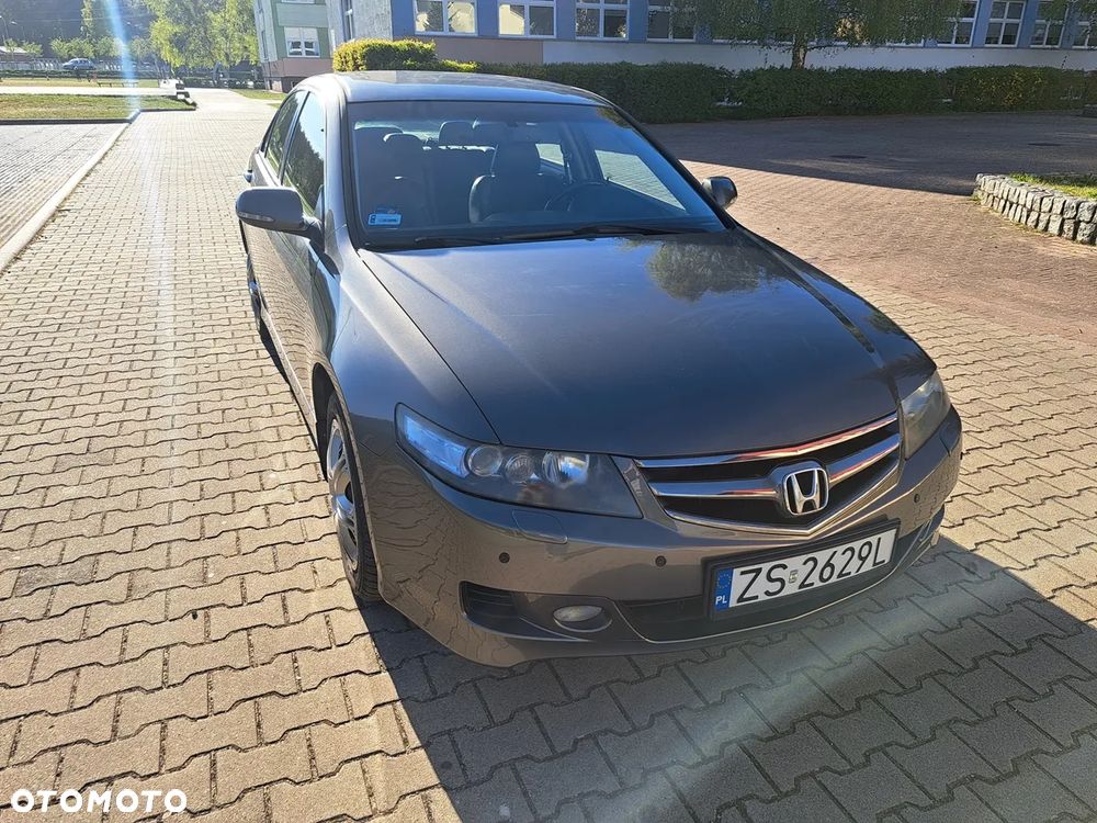 Honda Accord 2.0 Sport - 14