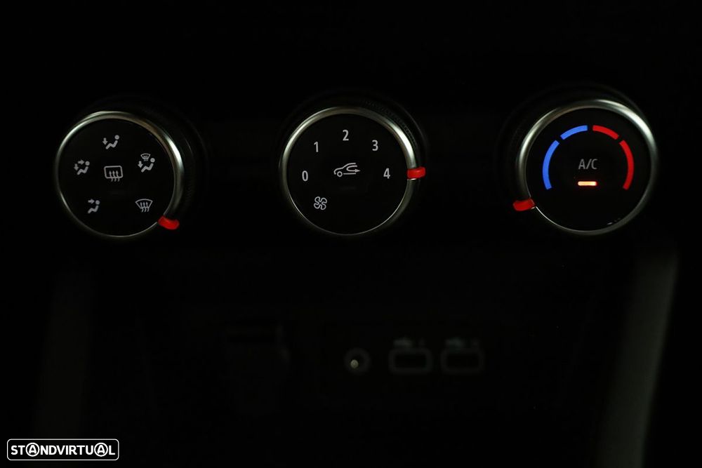 Renault Clio 1.0 TCe Evolution Bi-Fuel - 12