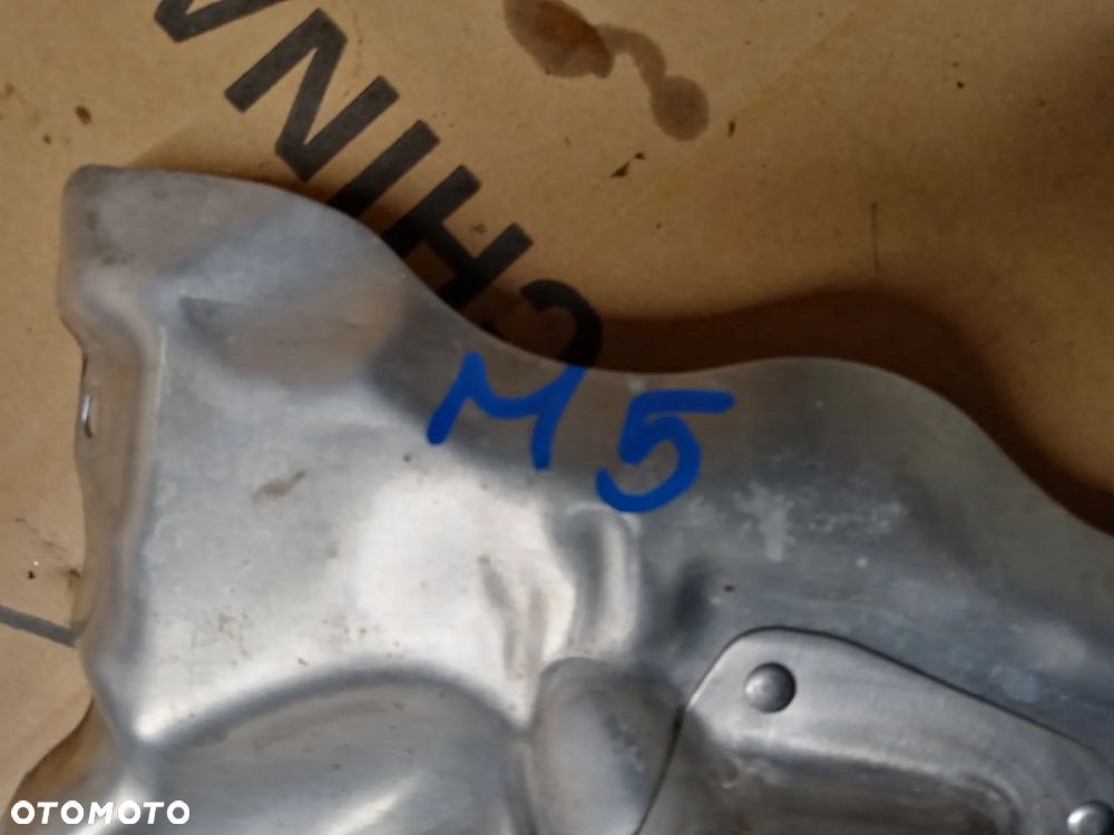 Osłona termiczna turbiny BMW M5 G30 F90 4.4 V8 7852128 - 4