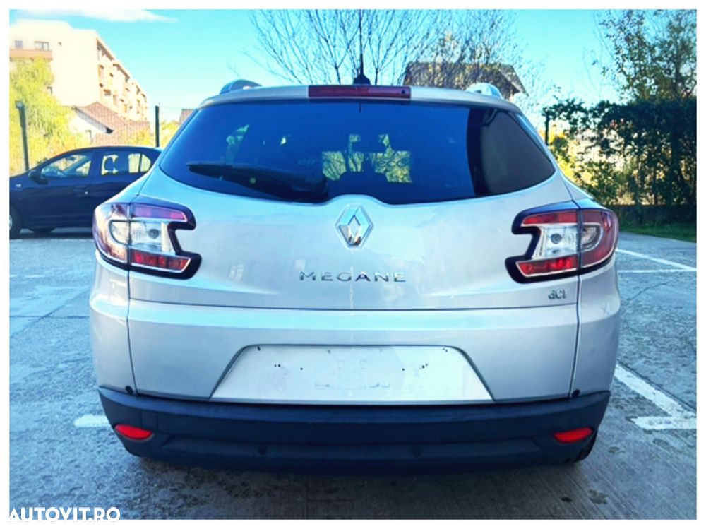 Renault Megane ENERGY dCi 110 Start & Stop Bose Edition - 14