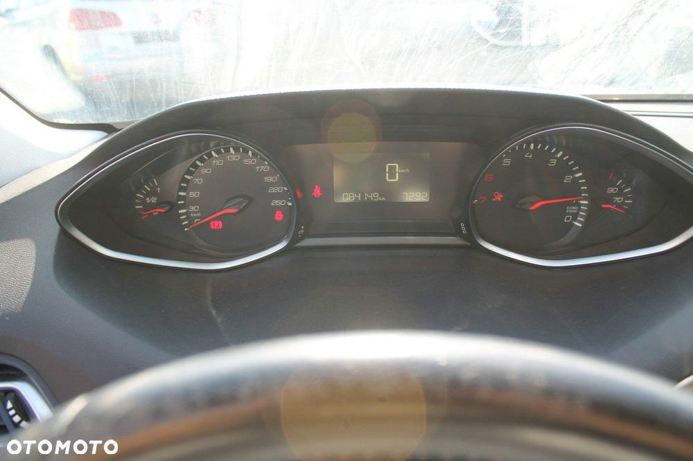 Peugeot 308 - 18