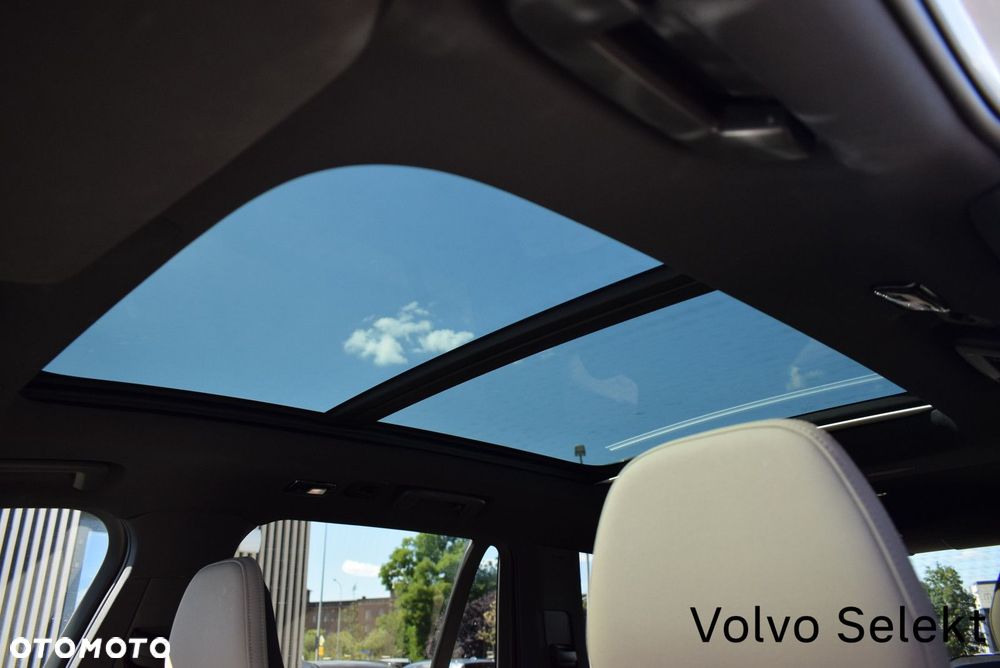 Volvo XC 90 - 22