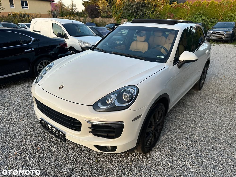 Porsche Cayenne - 2