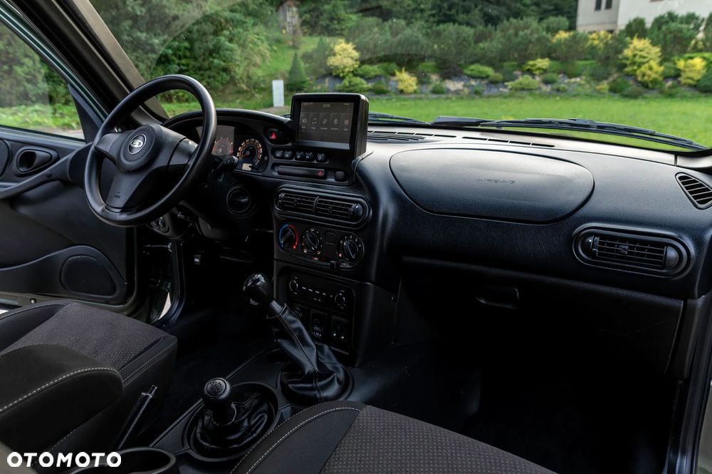 Lada Niva - 27