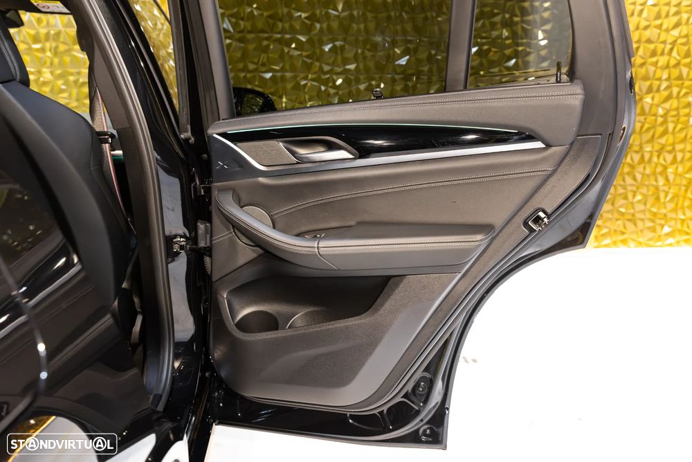 BMW X3 M Competition - 27