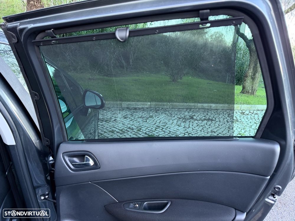 Peugeot 308 SW 1.6 HDi Sport CVM6 - 32