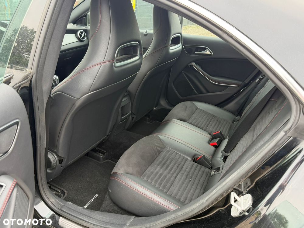 Mercedes-Benz CLA 180 - 13