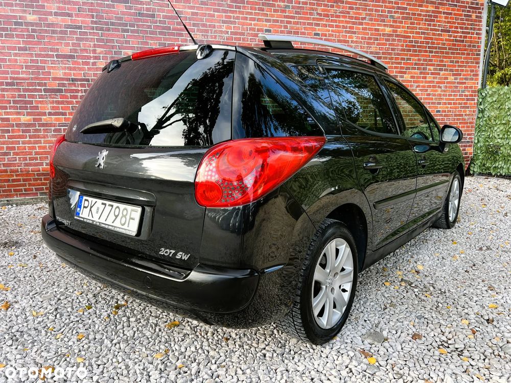 Peugeot 207 - 4