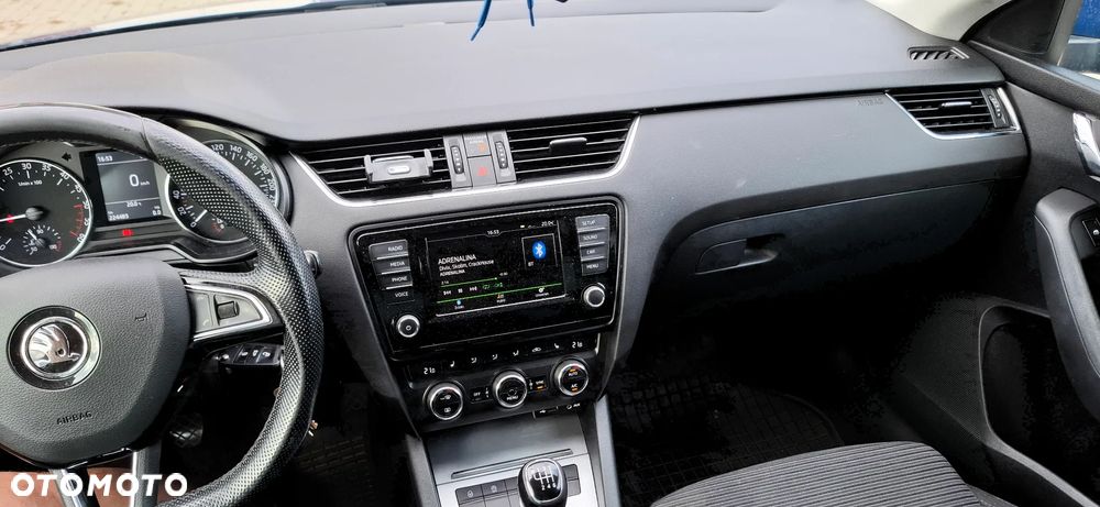 Skoda Octavia 2.0 TDI Style - 6