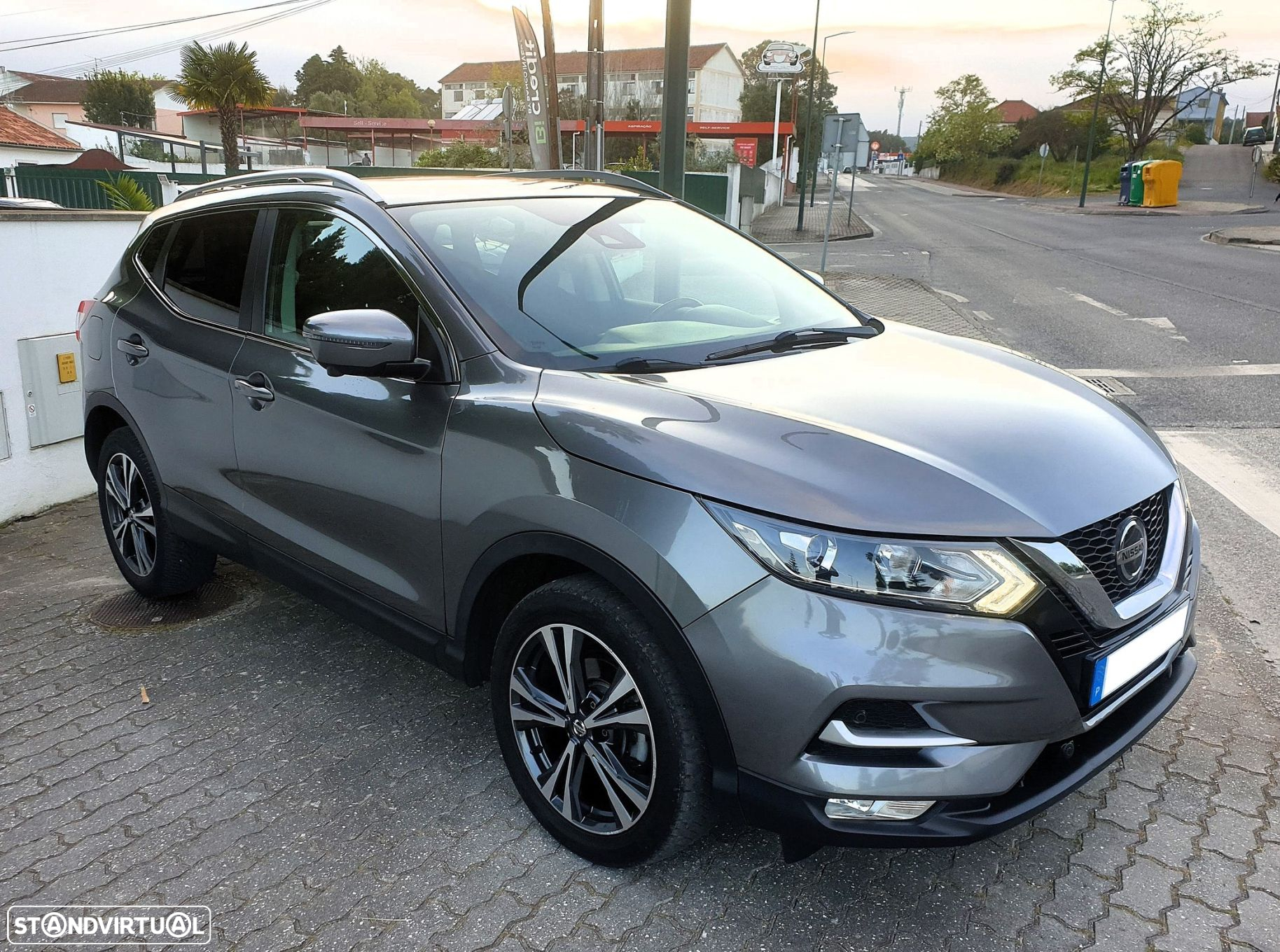 Nissan Qashqai 1.5 dCi N-Connecta Led - 4