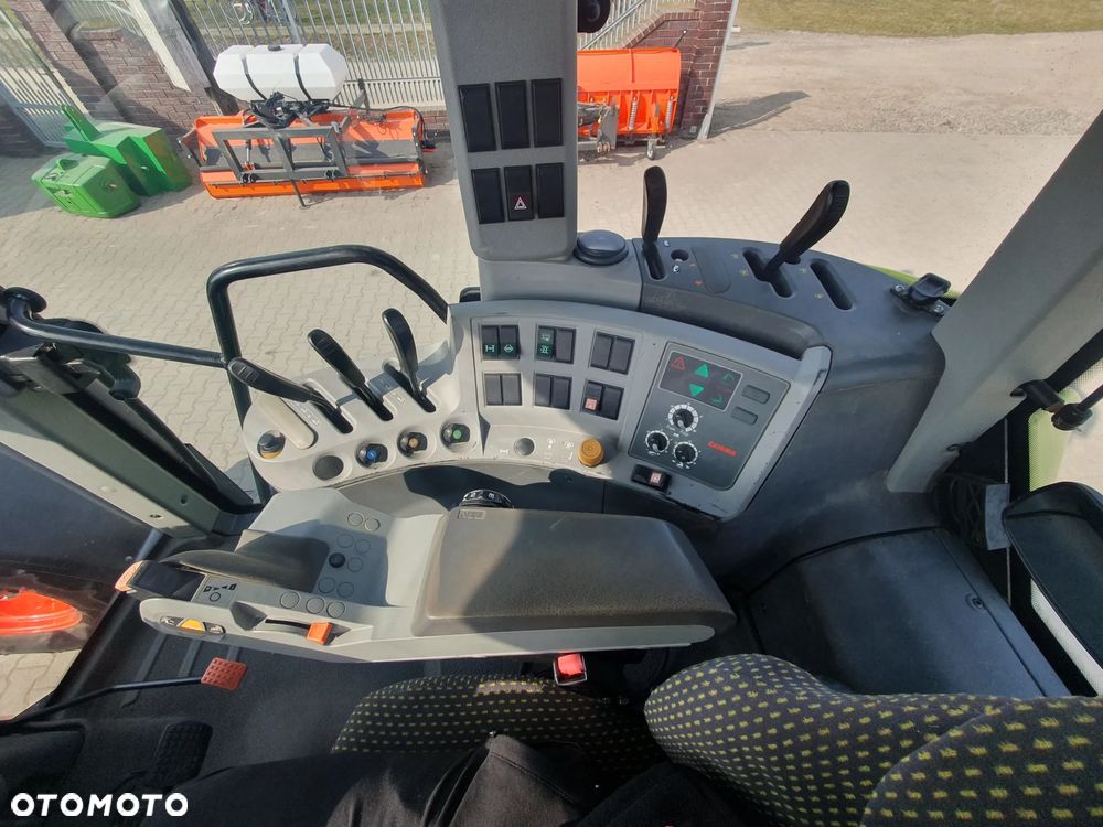 Claas Arion 610 - 15