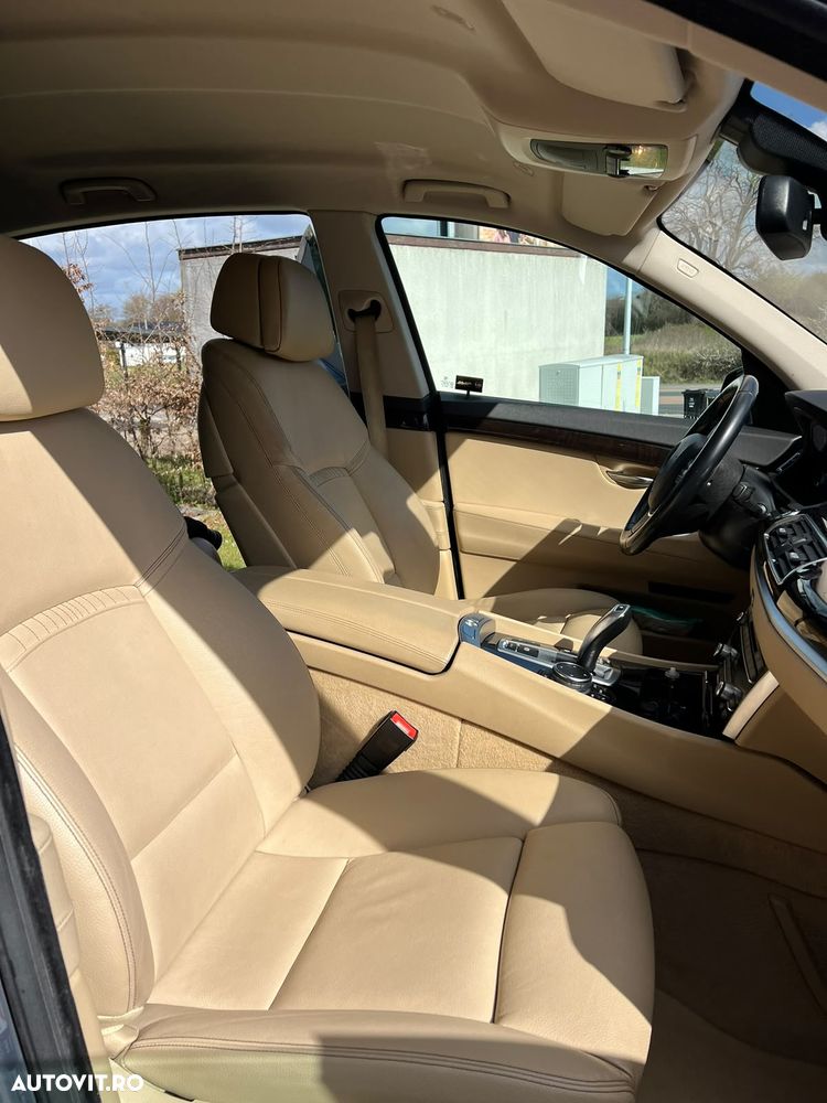 BMW Seria 5 520d - 33