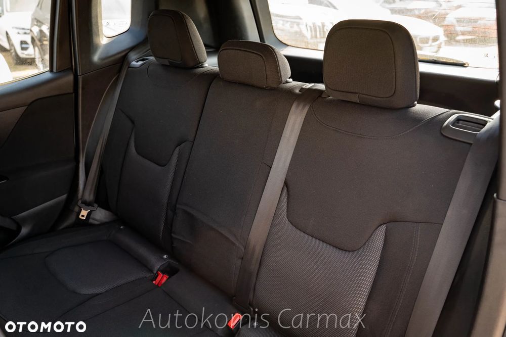 Jeep Renegade - 21