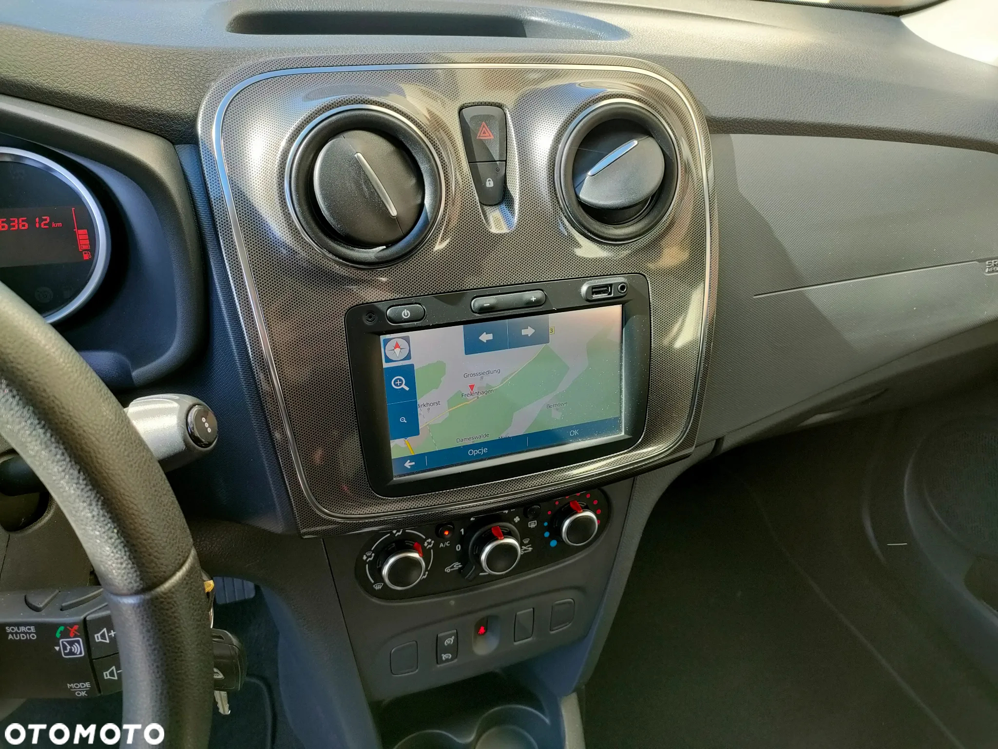 Dacia Sandero 1.2 16V 75 Laureate - 20
