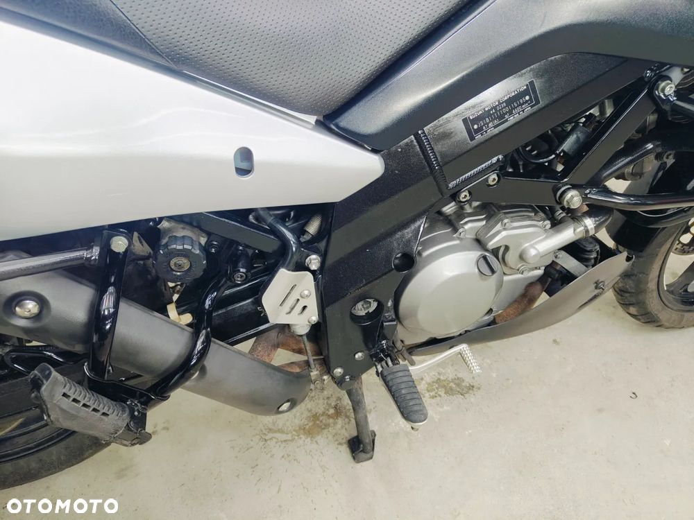 Suzuki DL - 7