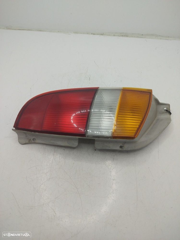 Farolim Stop Esq Hyundai Atos (Mx) - 2