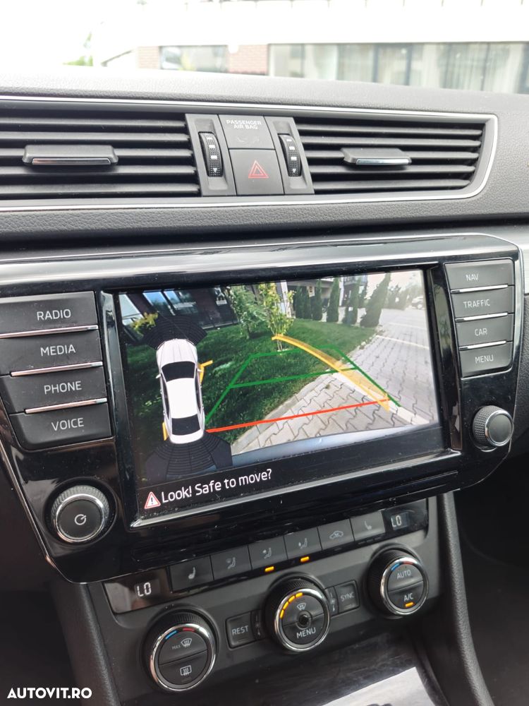 Skoda Superb 2.0 TDI Style - 8