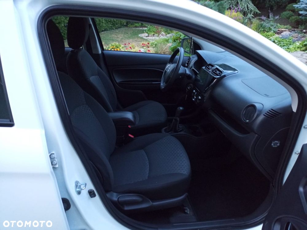 Mitsubishi Space Star AS&G 1.2 Spirit+ Black - 19