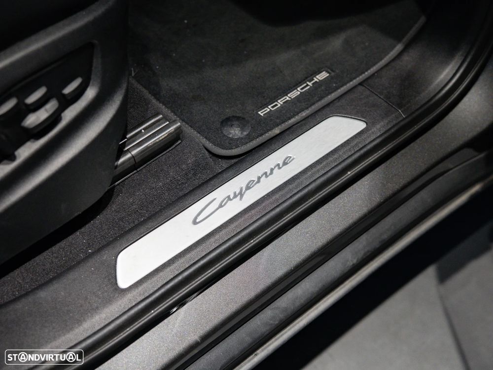 Porsche Cayenne Coupé E-Hybrid - 49