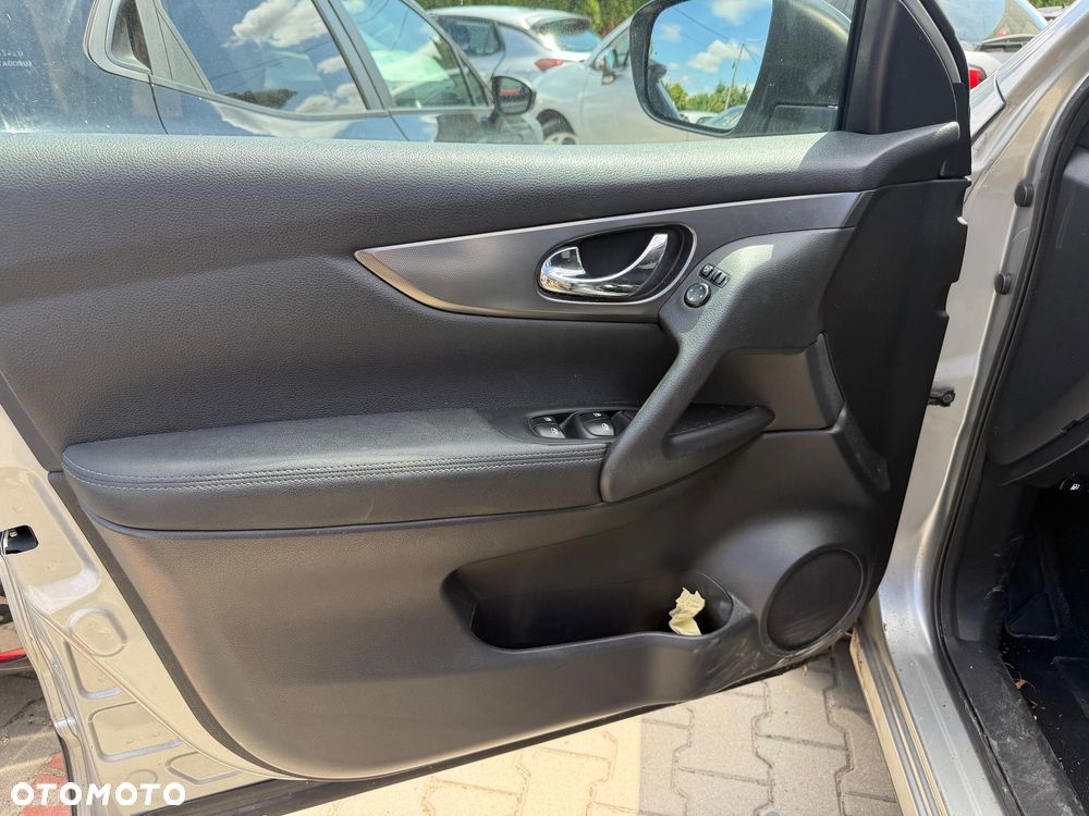 Nissan Qashqai 1.5 dCi N-WAY - 14