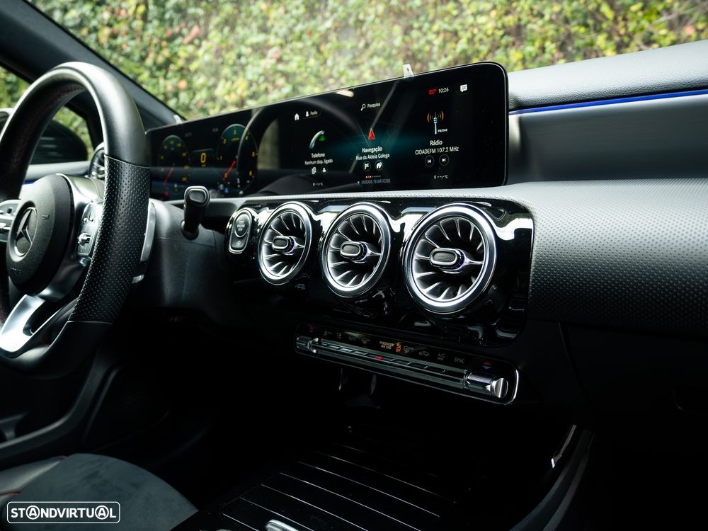 Mercedes-Benz A 180 d AMG Line Aut. - 42