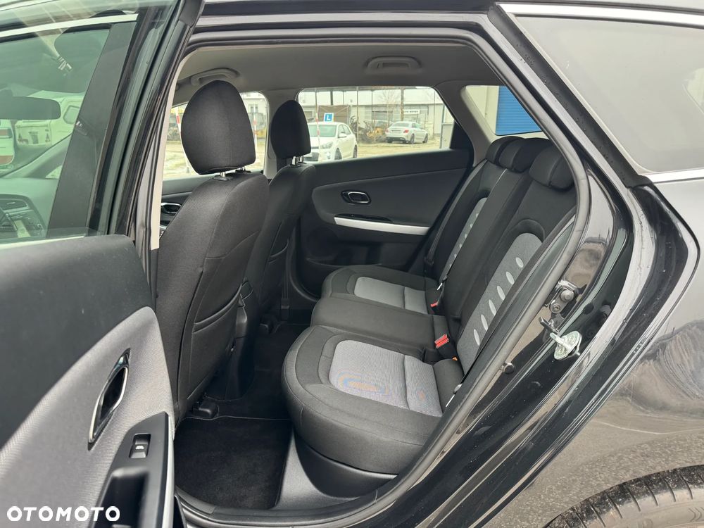 Kia Ceed 1.6 GDI Dream Team Edition - 5