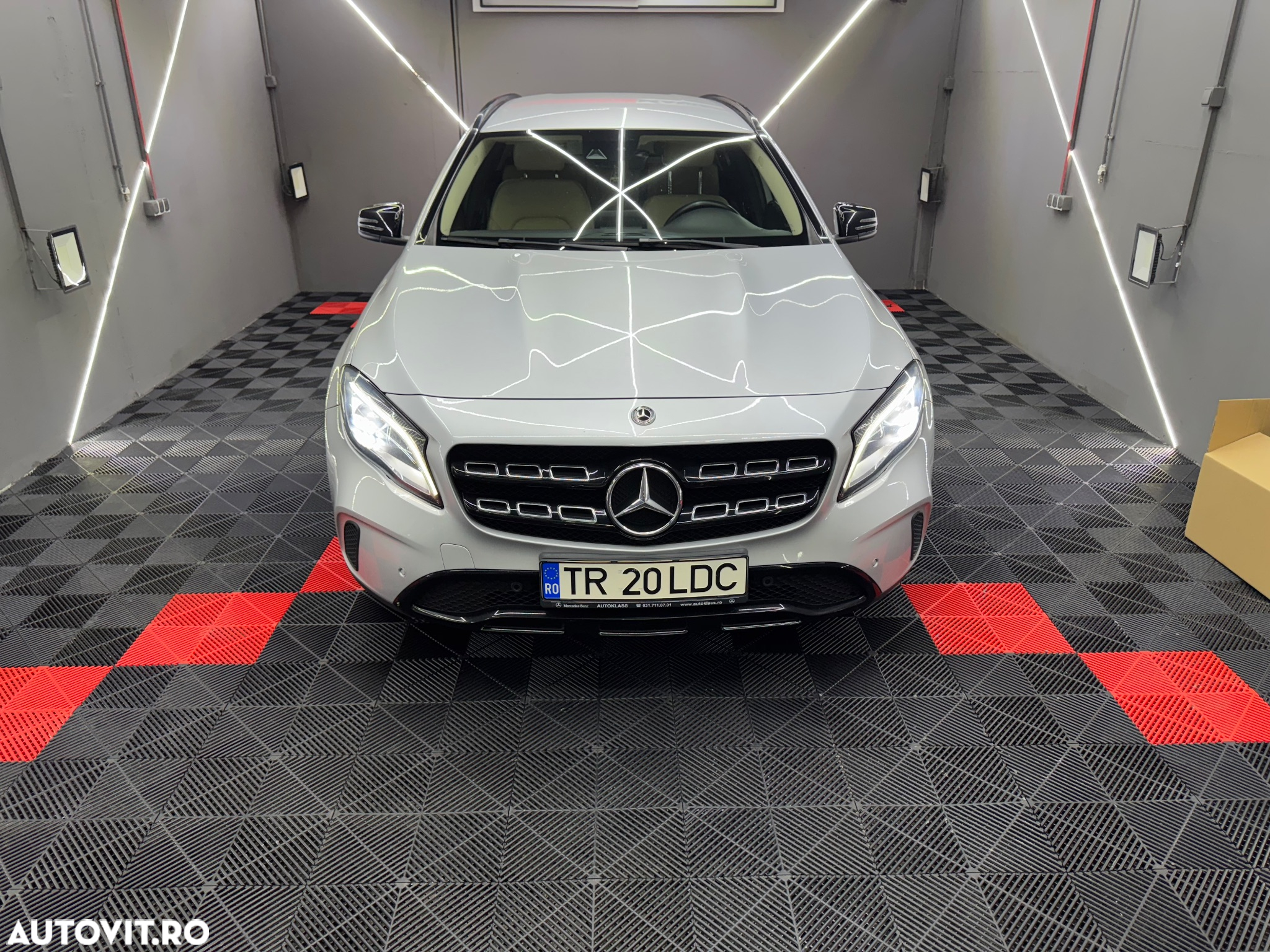 Mercedes-Benz GLA 220 4MATIC - 10