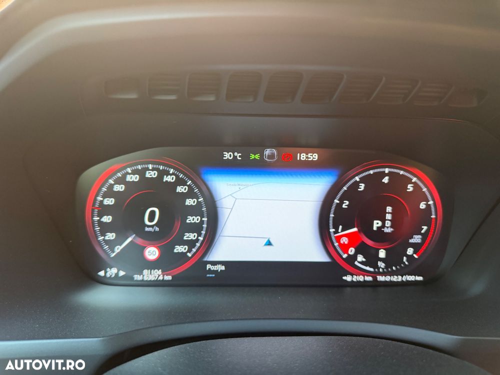 Volvo XC 90 - 19