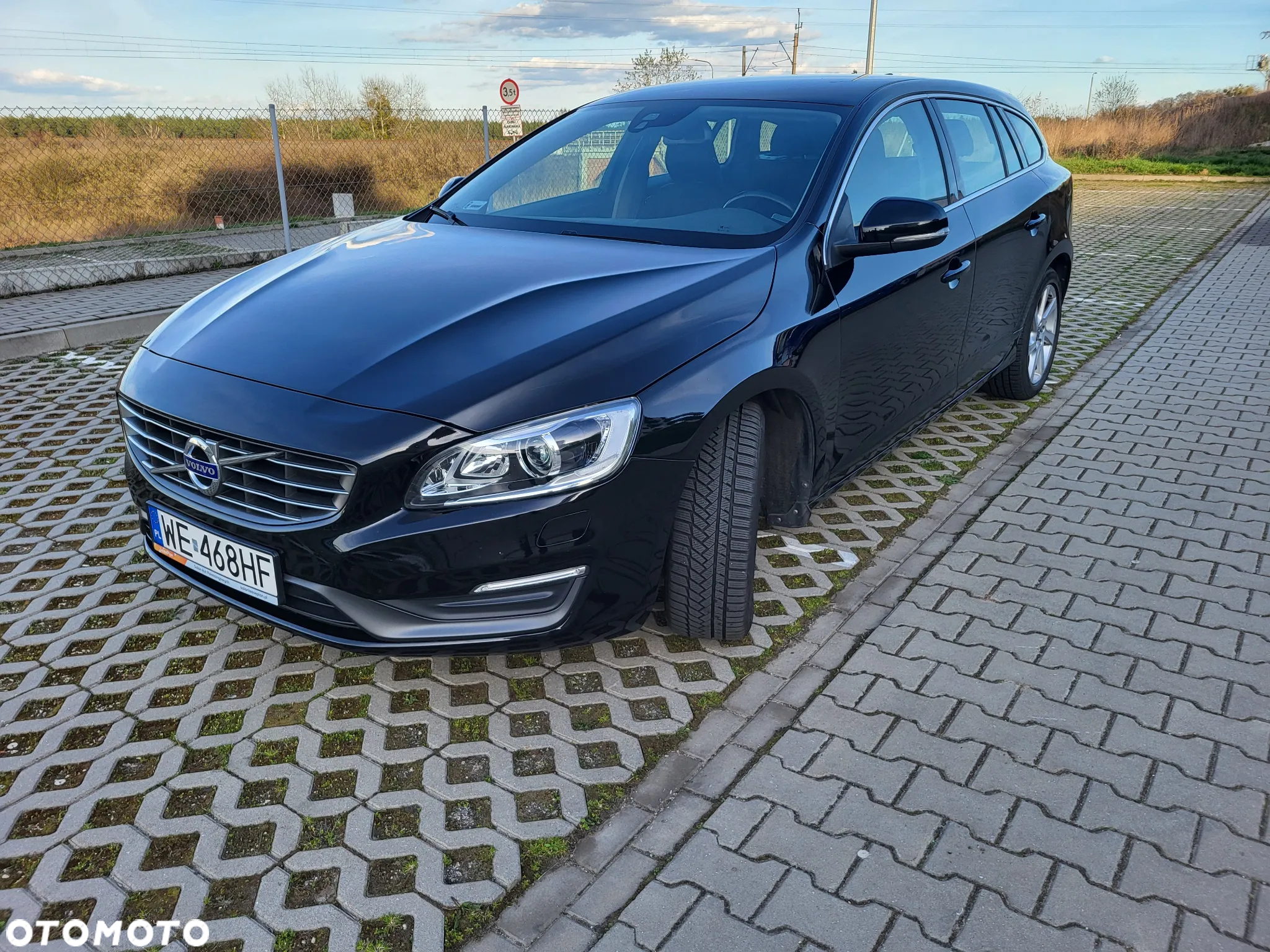 Volvo V60 T4 Momentum - 2