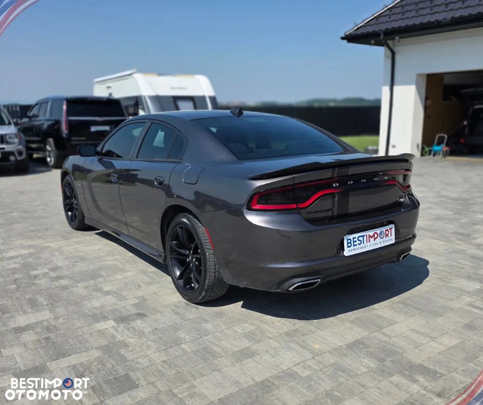 Dodge Charger - 5