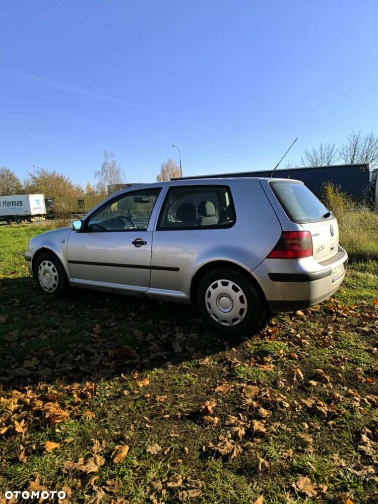 Volkswagen Golf IV 1.9 TDI Comfortline - 2