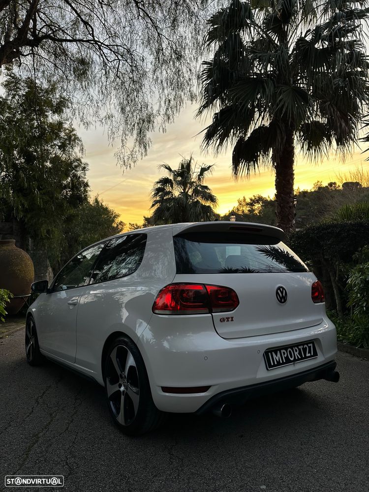 VW Golf 2.0 GTI DSG - 5