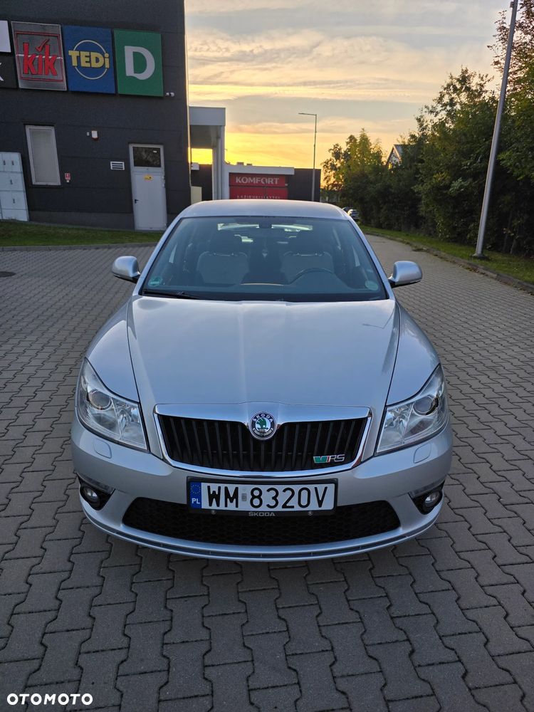 Skoda Octavia 2.0 TFSI RS - 25