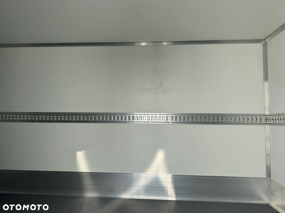 Volkswagen Crafter IZOTERMA - 6