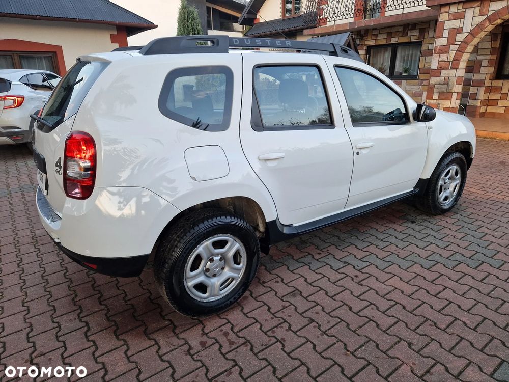 Dacia Duster 1.6 SCe Laureate 4x4 S&S - 33