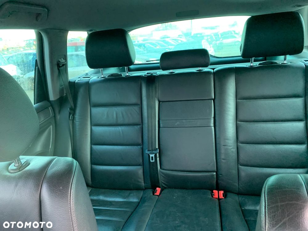 VW VOLKSWAGEN TOUAREG 2005 *SAMOCHÓD NA CZĘŚCI*3332  MASKA, LAMPA, DRZWI, LUSTERKO, ZDERZAK, GRILL, BŁOTNIK, KLAPA, BELKA, DESKA, FOTELE, KANAPA, ĆWIARTKA, KIEROWNICA, TARCZE, ZACISKI, ZAWIESZENIE, KOMPLETNY PRZÓD, KOMPLETNY TYŁ, LICZNIK, ZEGARY, PRAWE LEWE PRZÓD TYŁ - 7