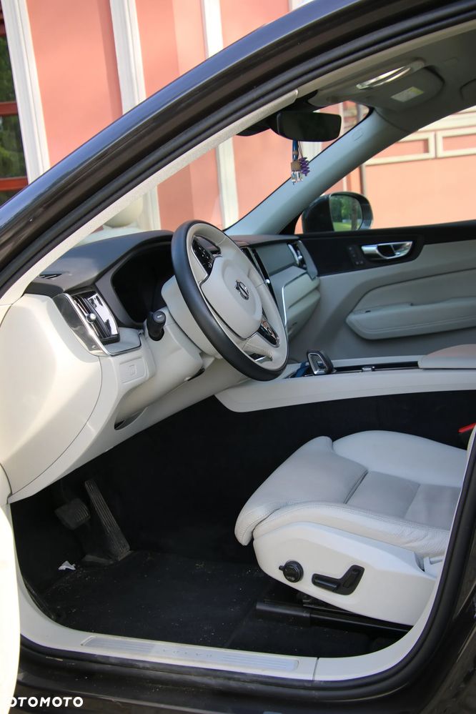 Volvo XC 60 B4 D Plus Bright - 14