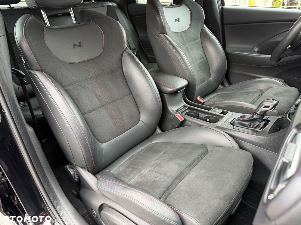 Hyundai i30 1.5 T-GDI 48V-Hybrid DCT N-Line - 33