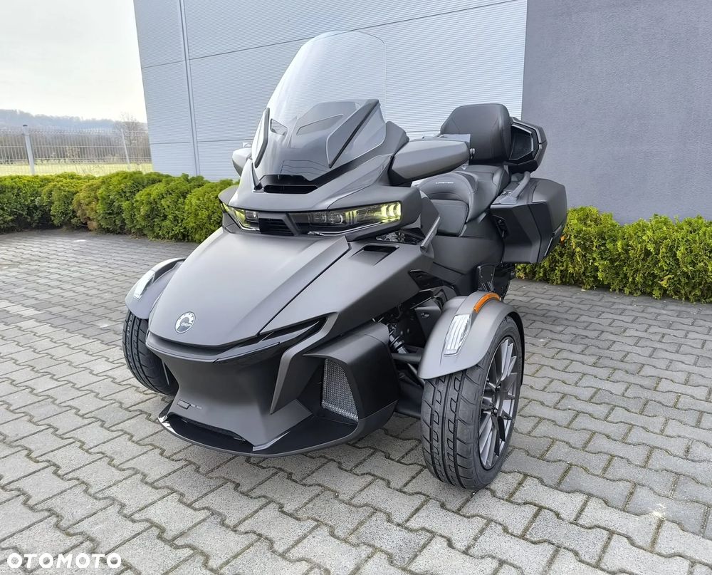 Can-Am Spyder - 4