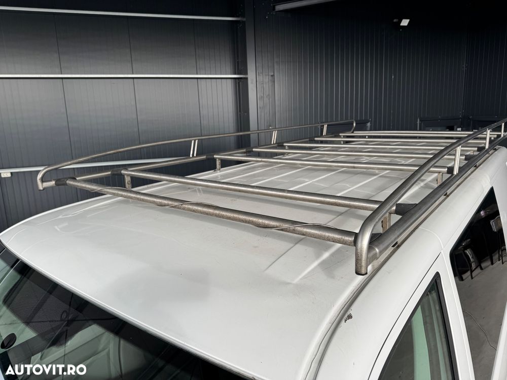 Volkswagen Transporter - 22