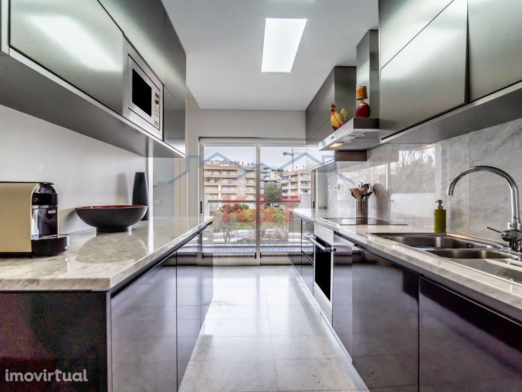 Apartamento T3 de luxo com piscina, spa e garagem - Grande imagem: 5/42