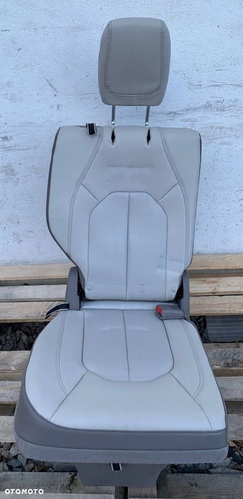 U7 CHRYSLER PACIFICA II 16- FOTEL KANAPA PRAWY TYŁ III RZĄD SKÓRA - 16
