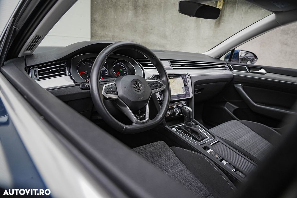 Volkswagen Passat Variant 2.0 TDI SCR DSG - 9