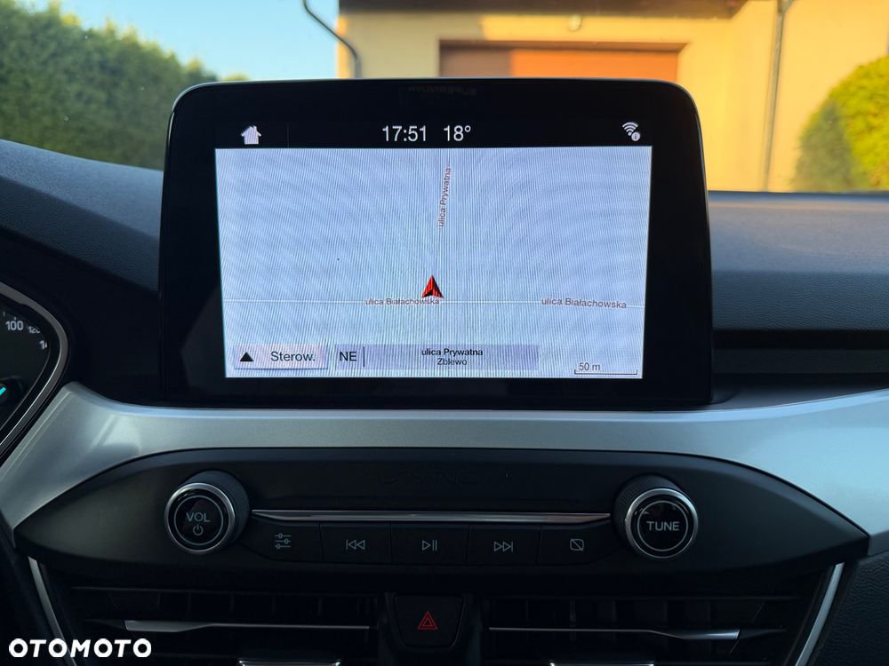 Ford Focus 1.5 EcoBlue Start-Stopp-System COOL&CONNECT DESIGN - 28