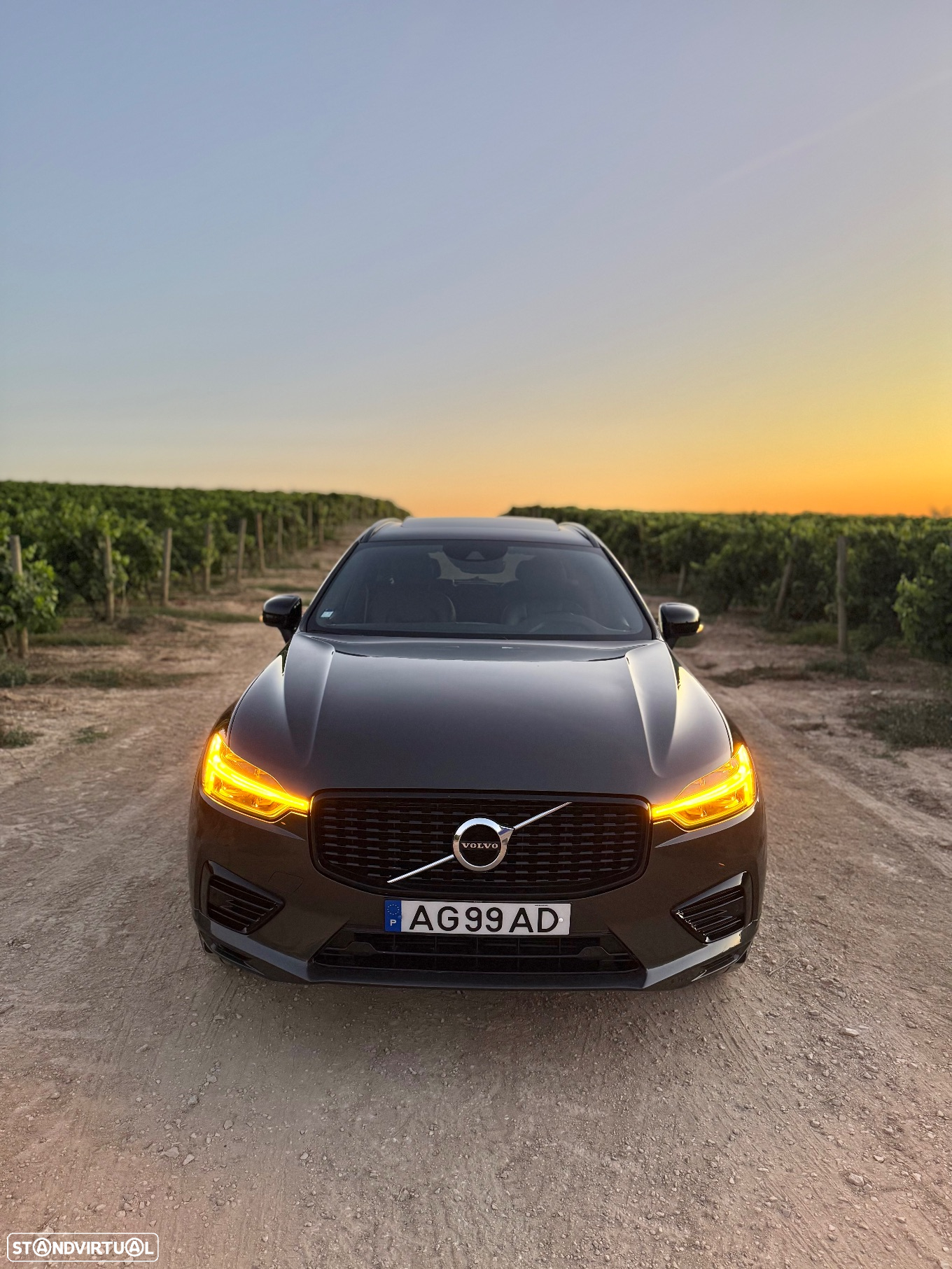 Volvo XC 60 2.0 T6 PHEV R-Design AWD - 16