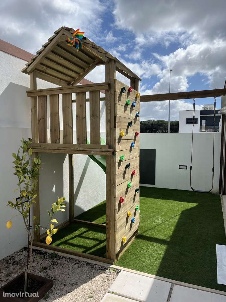 Moradia Isolada T4 - Grande imagem: 5/31