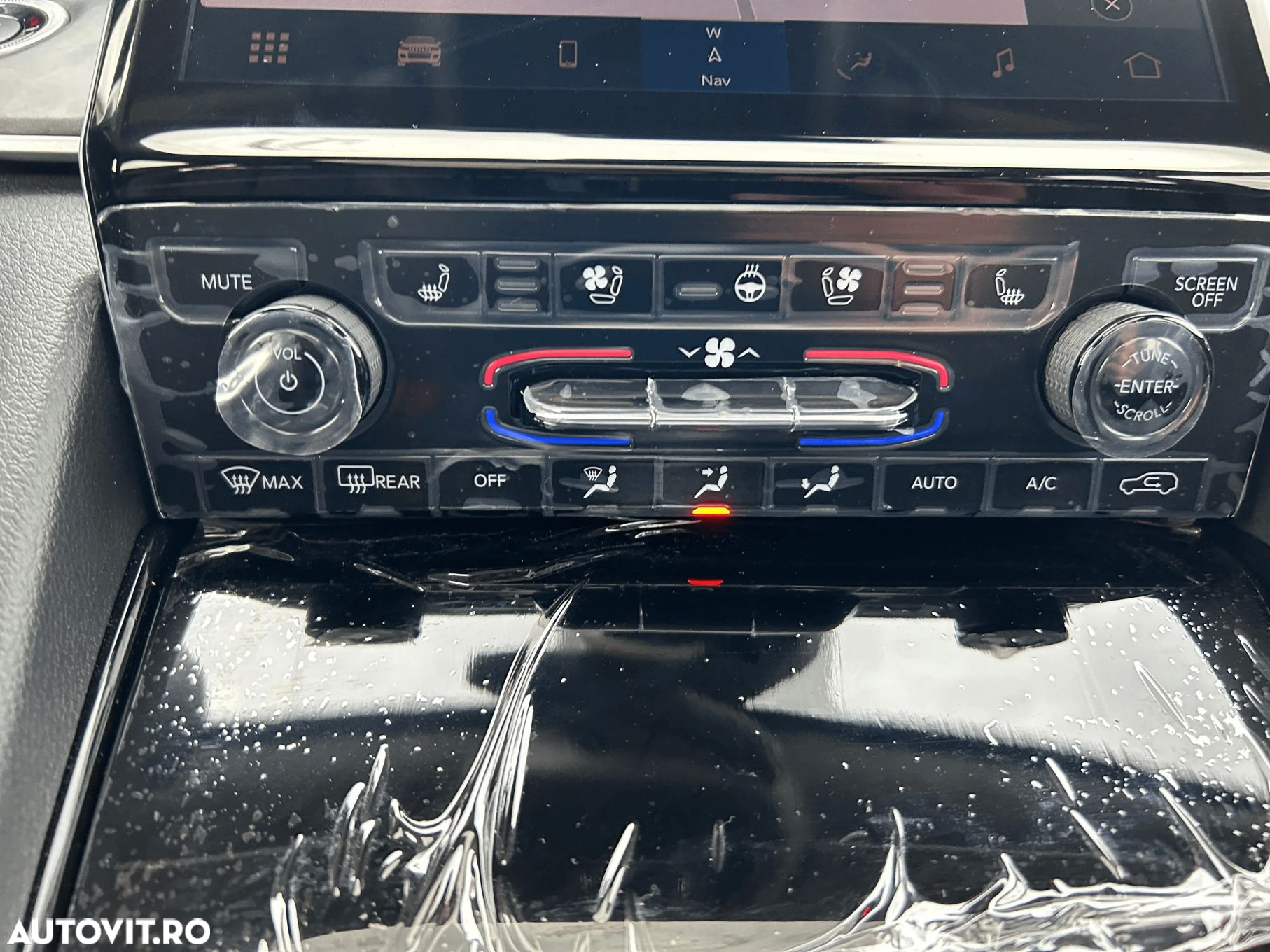 Jeep Grand Cherokee - 7