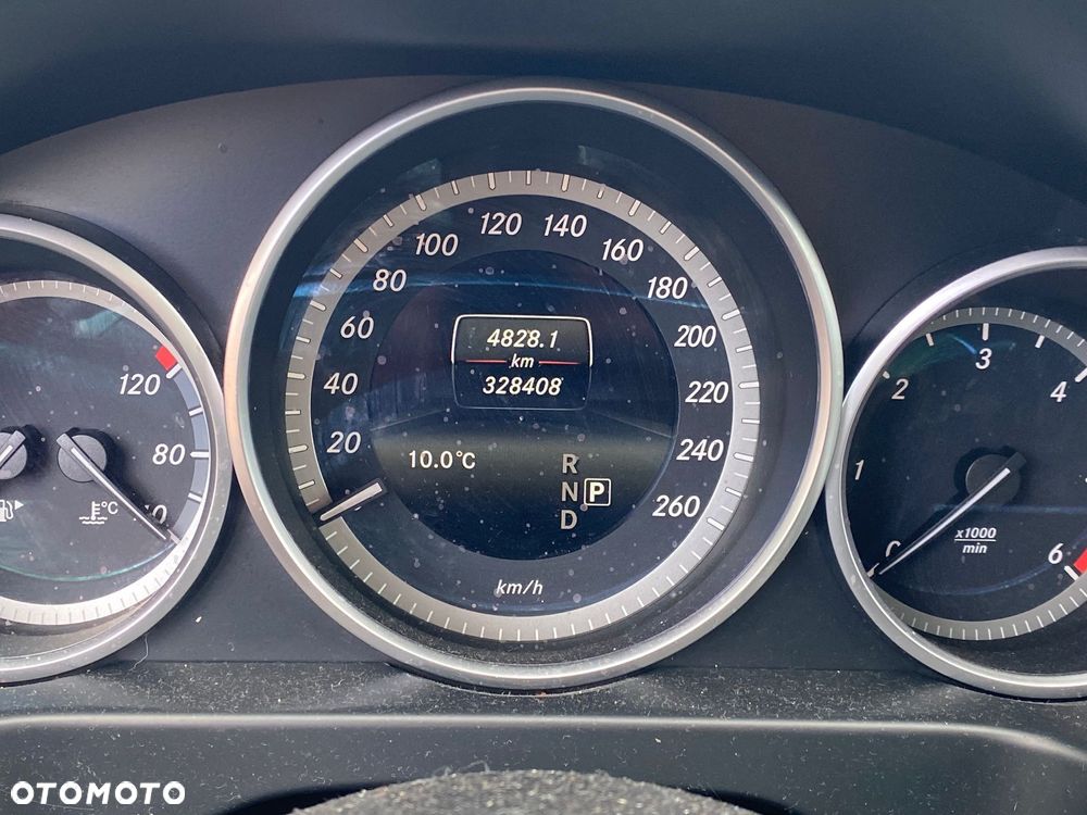 Mercedes-Benz Klasa E 220 CDI 7G-TRONIC Elegance - 14
